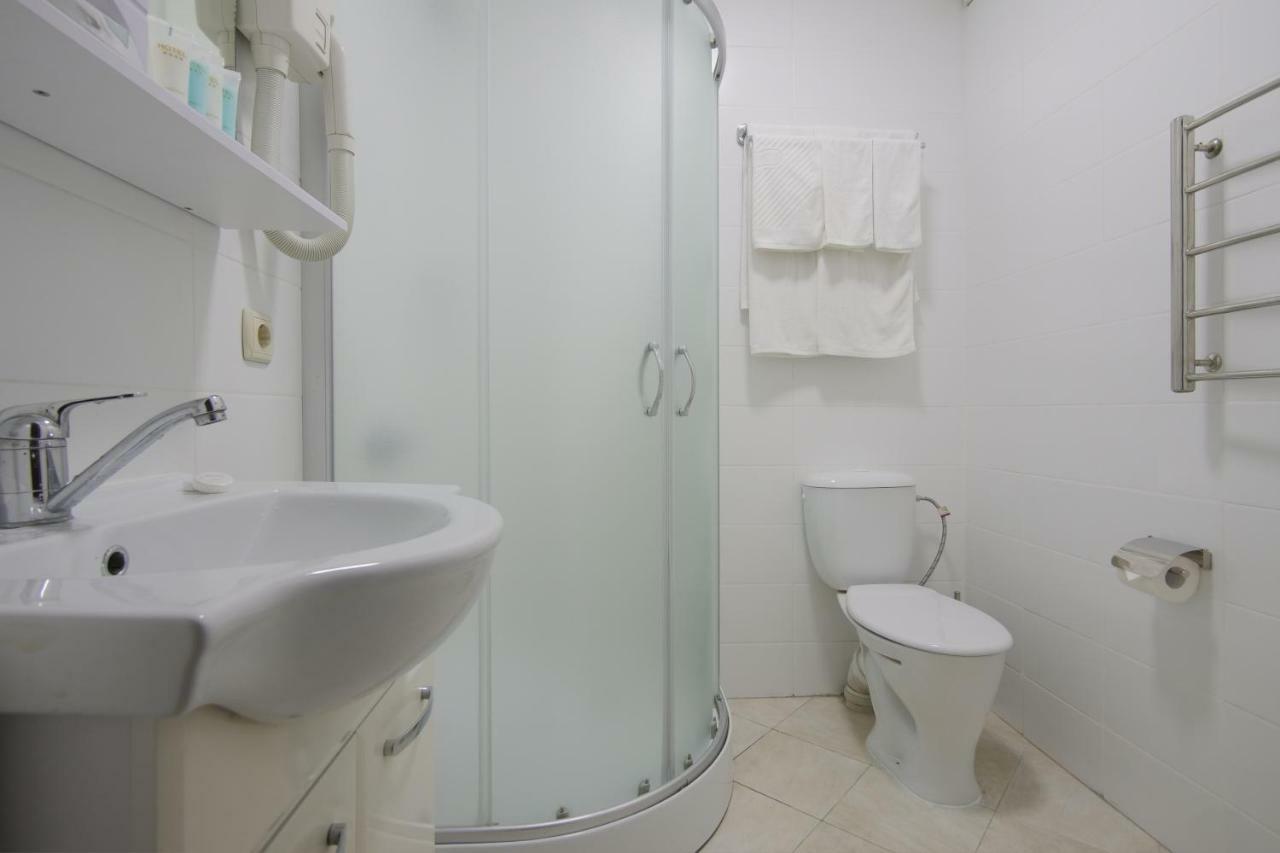 Asia Hotel Алма Ата Екстериор снимка